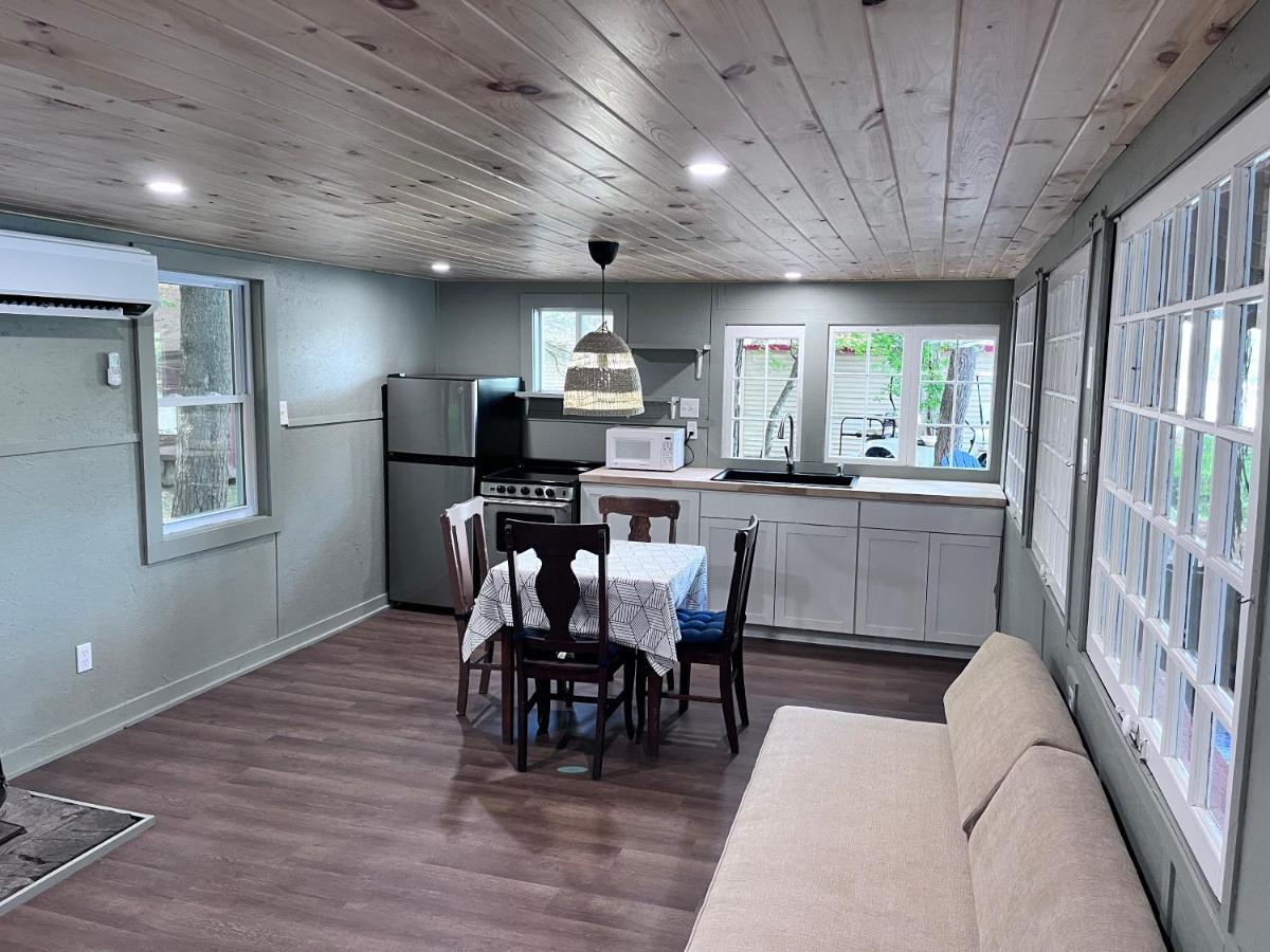 Villa Camp Hudson Pines Corinth Exterior foto
